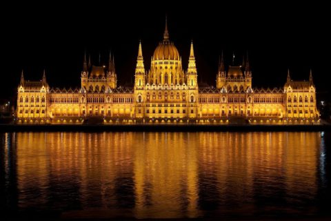 Ungarisches Parlament