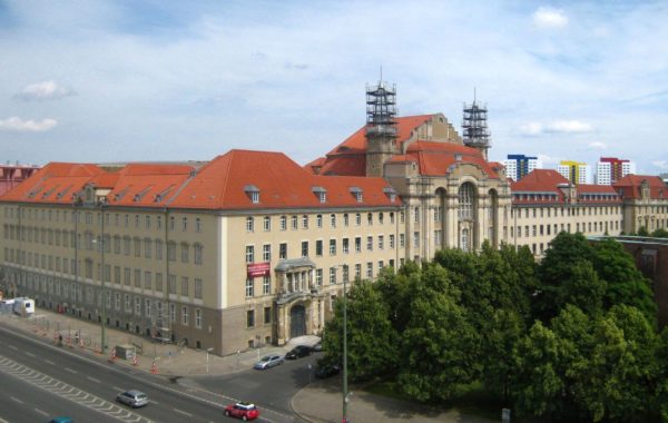 Amtsgericht und Landgericht Berlin Llittenstraße,