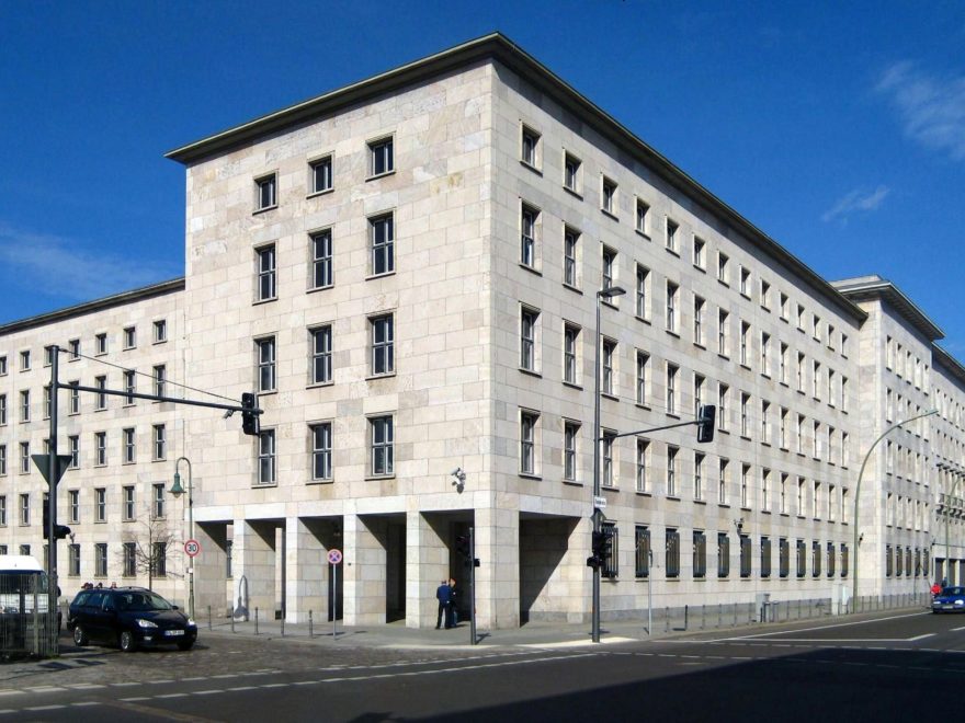 Bundesfinanzministerim (Detlev-Rohwedder-Haus)