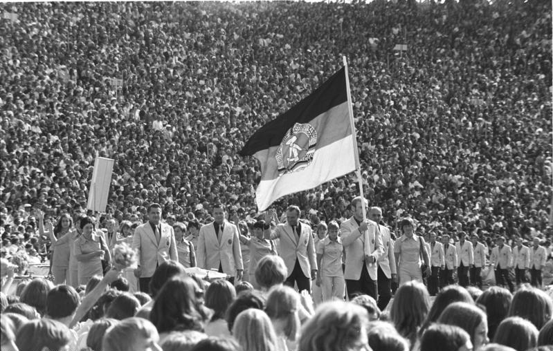 DDR-Mannschaft bei der Eröffnungsfeier der Olympischen Spiele 1972 in München