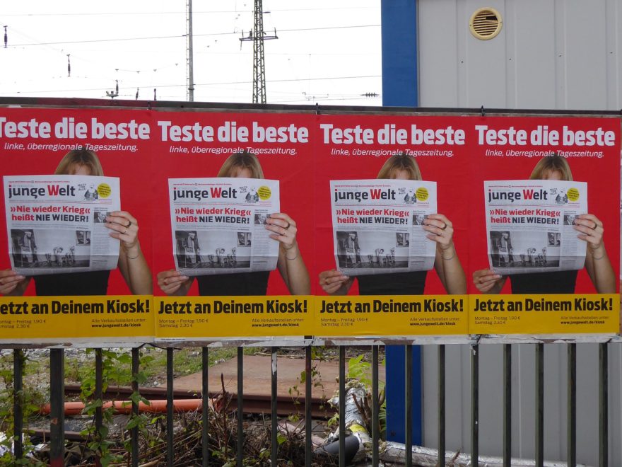 "Junge Welt" (Straßenwerbung)