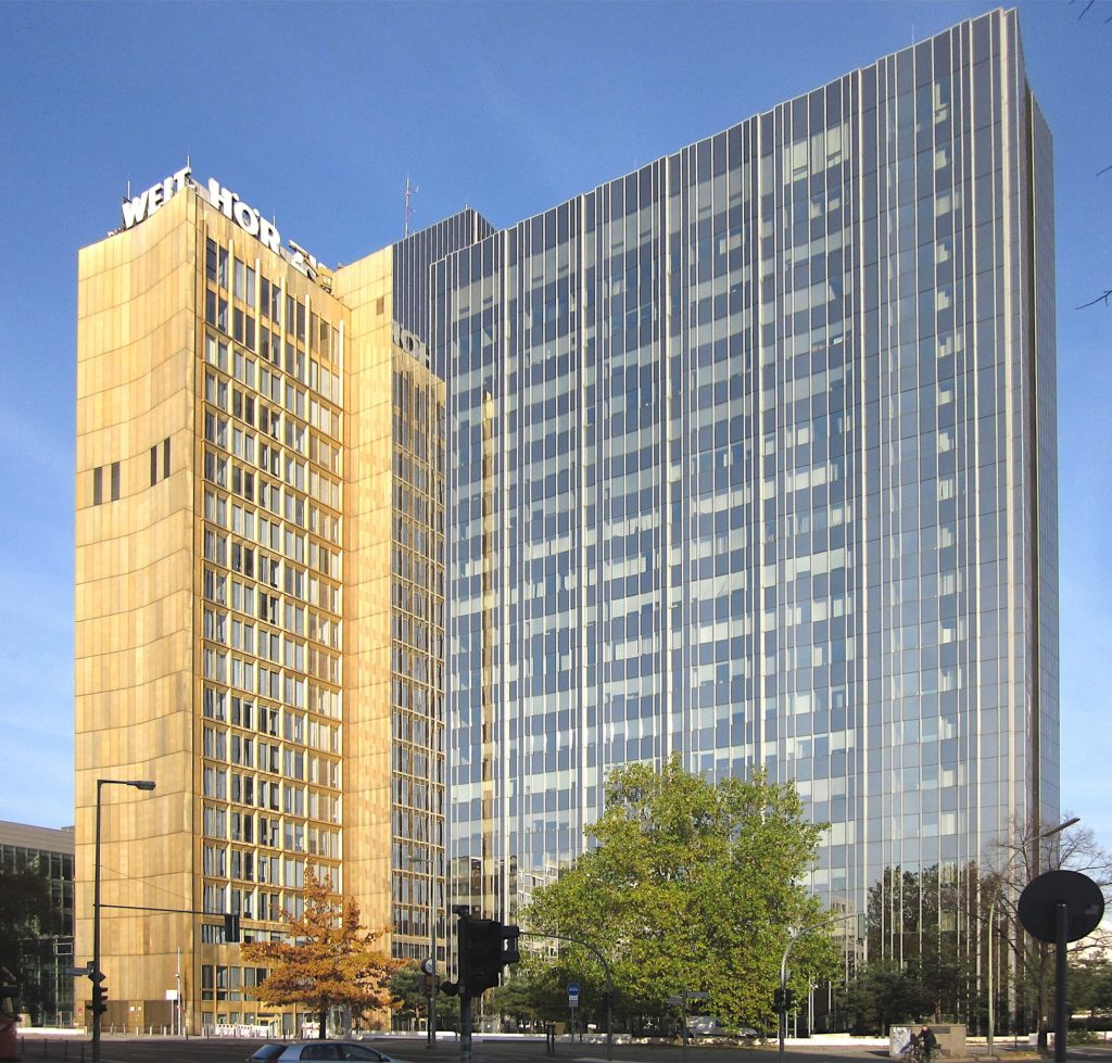 Axel-Springer-Hochhaus in Berlin-Kreuzberg (Rudi-Dutschke-Straße, Ecke Axel-Springer-Straße)