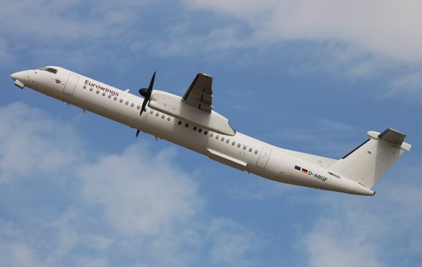 De Havilland DHC-8-400 der Luftfahrtgesellschaft Walter mbH