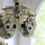 Phoropter für Sehtest beim Augenarzt