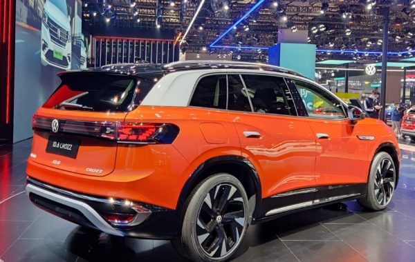 Volkswagen ID.6 Crozz