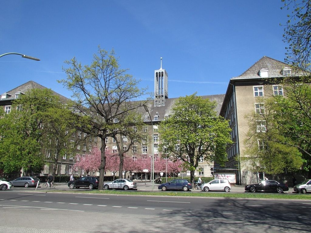 Berlin, Bezirksamt Mitte (Rathaus Tiergarten)