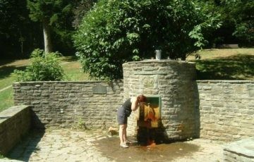 Mineralquelle in Kronberg am Taunus bei den Kronthaler Quellen