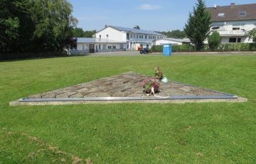 Mahnmal auf dem ehemaligen Appelplatz des KZ Niederhagen in Büren-Wewelsburg
